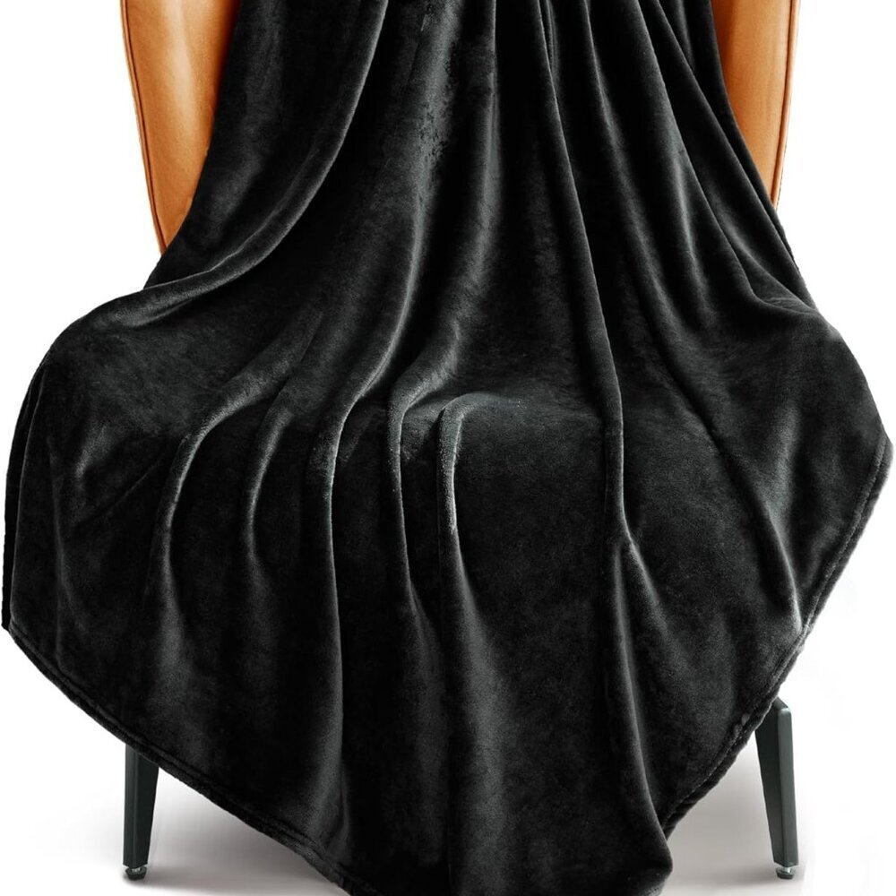 Fleece Throw Blanket for Couch, Sofa, 300GSM Super Soft and Warm Blankets, Black